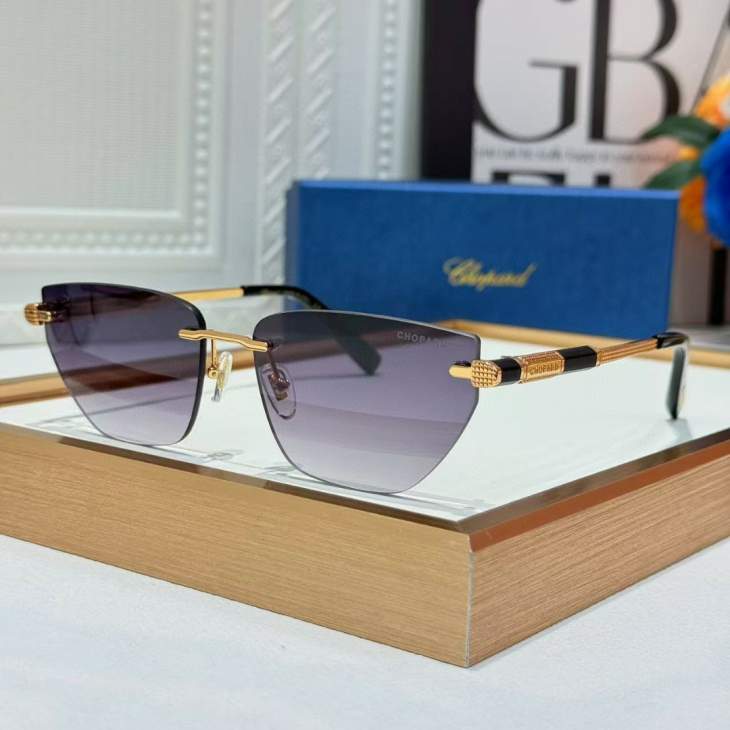Picture of Chopard Sunglasses _SKUfw71164224fw